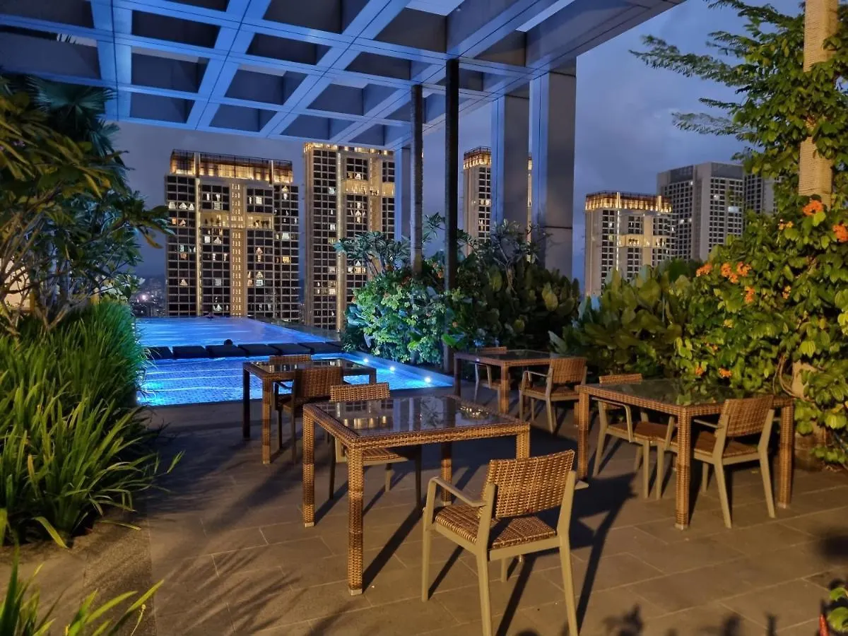 Pavilion 2 Revo L Rooftop Swimming Pool Ls15 Kuala Lumpur Apartment